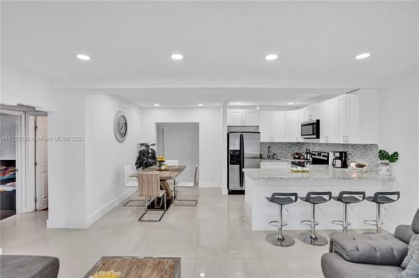 Lin Heights, 1120 NW 57th St, Miami, Florida 33127, image 2