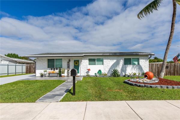 South Miami Heights Residential, 11961 SW 195th St, South Miami Heights, Florida 33177, image 2