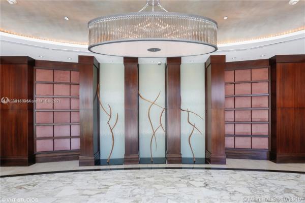 Sorrento Tower, 4391 Collins Ave #623, Miami Beach, Florida 33140, image 1