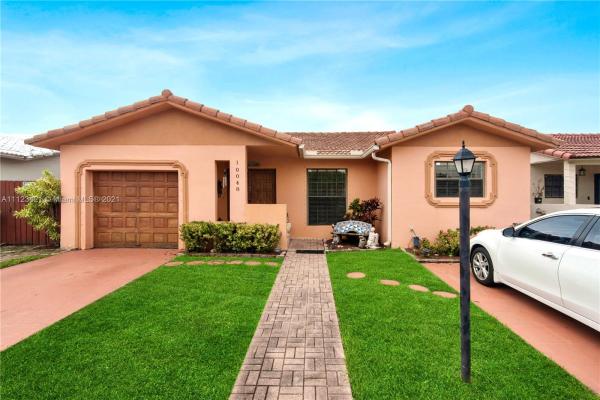 Golden Eagle Estates, 10048 NW 129th Ter, Hialeah Gardens, Florida 33018, image 1