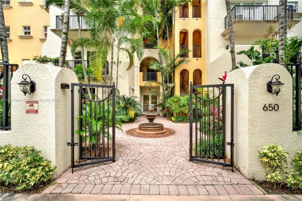 Valencia Grande, 650 Valencia Ave #501, Coral Gables, Florida 33134, image 1