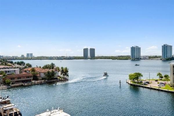 1000 Island Boulevard, 1000 W Island Blvd #811, Aventura, Florida 33160, image 2