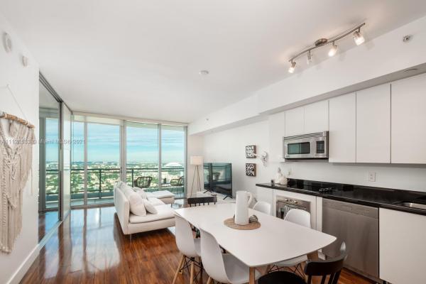 Mint At Riverfront, 92 SW 3rd St #3507, Miami, Florida 33130, image 2