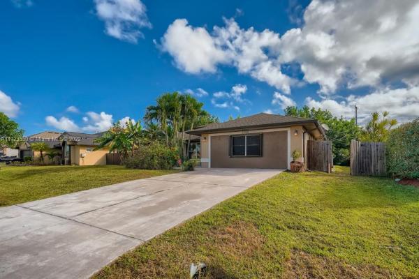 3309 SW Frankford, Florida 34953, image 2