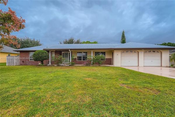 5205 Feather Creek Dr, Fort Pierce, Florida 34951, image 2