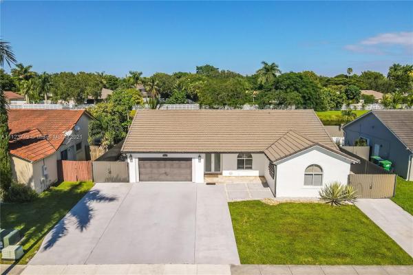 River Bend, 14771 SW 150th St, Country Walk, Florida 33196, image 2