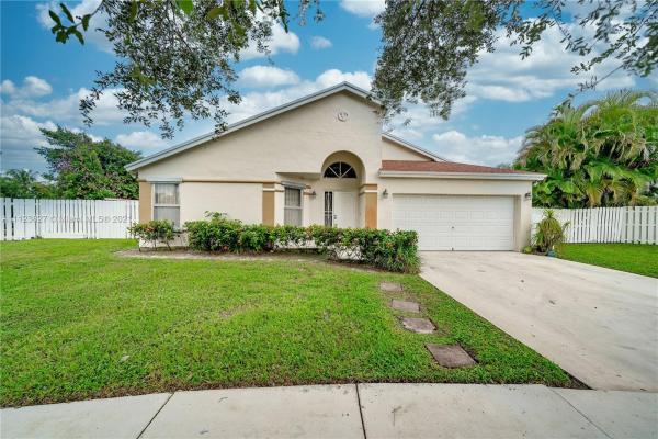 River Run, 9451 Encino St, Miramar, Florida 33025, image 2