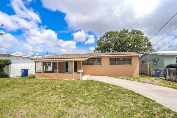 Rainbow Gardens, 1621 NW 154th St, Miami Gardens, Florida 33054, image 2