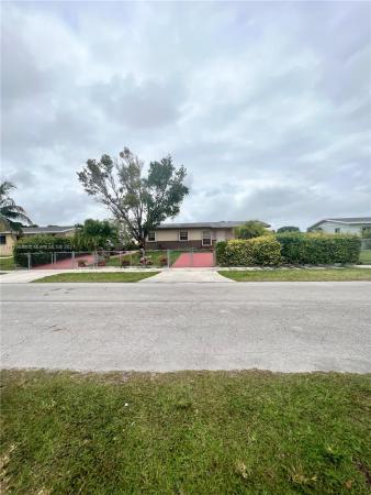 Dixie Estates, 15521 SW 300th St, Leisure City, Florida 33033, image 2