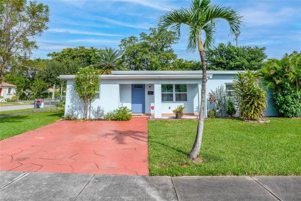 Frederick Manor, 6491 SW 17th St, West Miami, Florida 33155, image 2