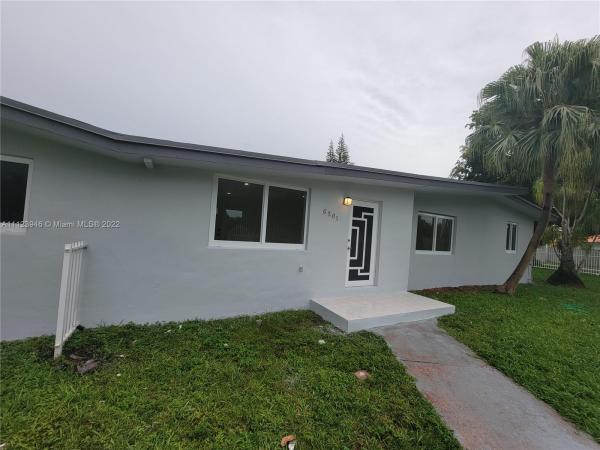 Coral Villas, 6501 SW 34th St, Coral Terrace, Florida 33155, image 2