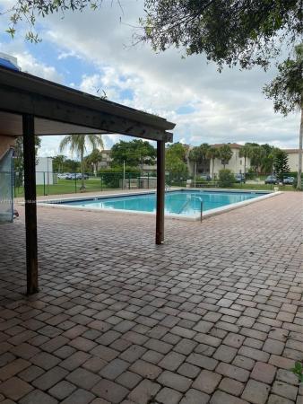 Village Square, 7501 NW 16th St #3303, Plantation, Florida 33313, image 2