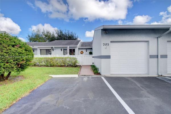 The Arbours Of The Palm Beaches, 2640 W Gately Dr W #703, West Palm Beach, Florida 33415, image 2