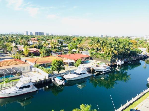 Vecino Del Mar, 2350 NE 135th St #705, North Miami, Florida 33181, image 2