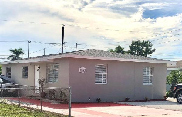 North Miami Highlands, 4280 NW 168th Ter, Miami Gardens, Florida 33055, image 2