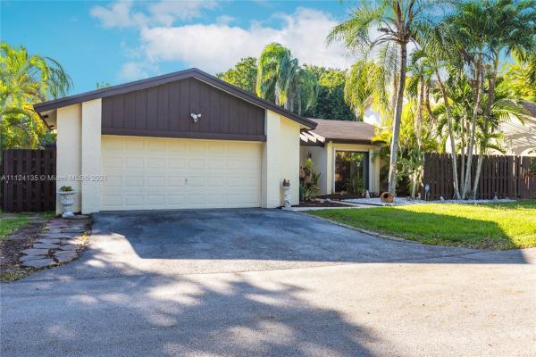 The Crossings, 13556 SW 108th St Cir N, The Crossings, Florida 33186, image 2