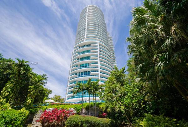 Bristol Tower, 2127 Brickell Ave #1802, Miami, Florida 33129, image 2