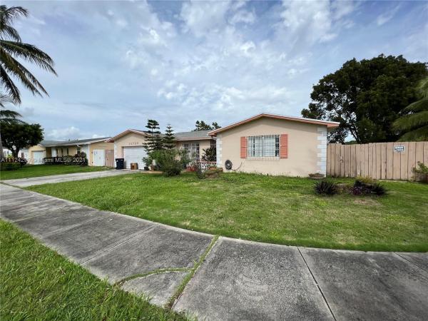 Southland Pines, 10725 SW 173rd Ter, West Perrine, Florida 33157, image 2