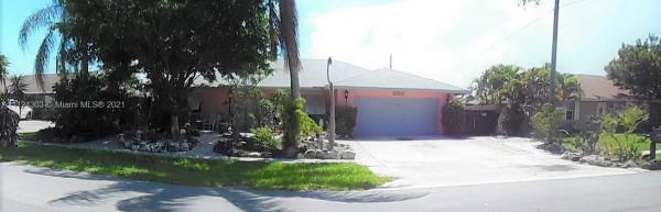 Maddock, 1314 Caribbean Way, Lantana, Florida 33462, image 2