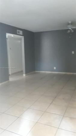 The Courtyards At Cimarron, 850 E Commercial Blvd #139E, Oakland Park, Florida 33334, image 1