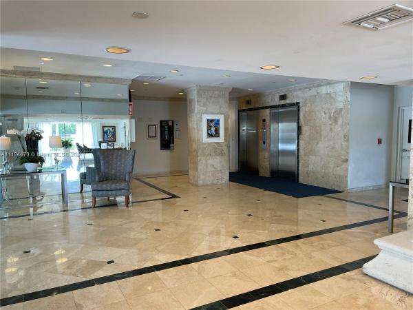 Oceanfront Plaza, 2625 Collins Ave #1902, Miami Beach, Florida 33140, image 1