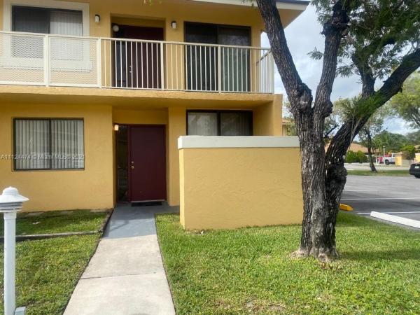 Misty Lake, 470 NW 214th St #105, Miami Gardens, Florida 33169, image 2