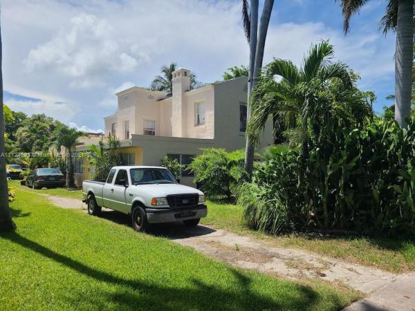 Mid Golf, 2362 Prairie Ave, Miami Beach, Florida 33140, image 1