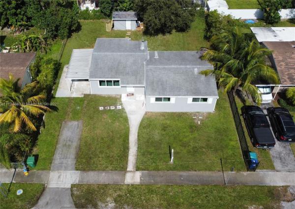 Norwood, 1041 NW 195th St, Miami Gardens, Florida 33169, image 2