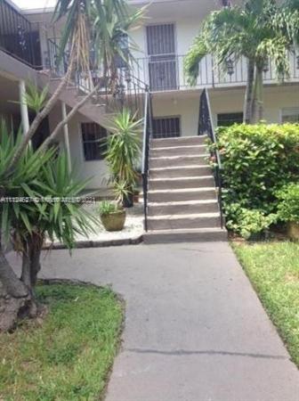 Heritage Of Sans Souci, 1755 NE 116th Rd #16, North Miami, Florida 33181, image 1