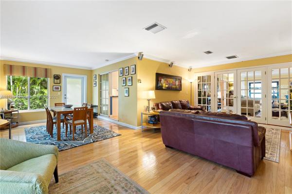Riviera, 1514 Urbino Ave, Coral Gables, Florida 33146, image 2