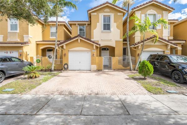 979 SW 154th Path, Unincorporated Dade County, Florida 33194, image 2