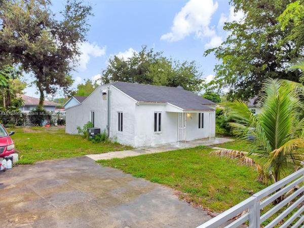 Everglades Avenue Heights, 1942 NW 86th St, West Little River, Florida 33147, image 2
