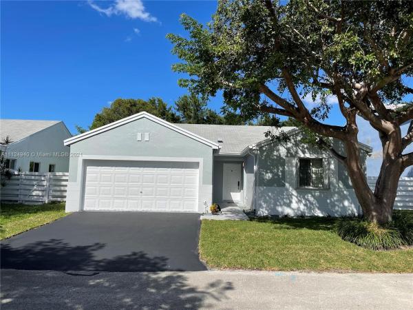 Lakeside At Country Walk, 14622 SW 144th Ct, Country Walk, Florida 33186, image 2