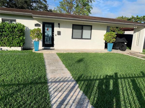 Lee Grove Estates, 3510 SW 105th Ct, University Park, Florida 33165, image 2
