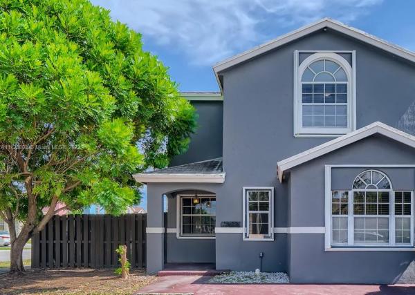 Paul Marks, 16303 SW 139th #16303, Richmond West, Florida 33177, image 2