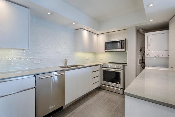 Bay Country Club, 17720 N BAY #1105, Sunny Isles Beach, Florida 33160, image 2