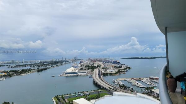 MarinaBlue, 888 Biscayne Blvd #4311, Miami, Florida 33132, image 2