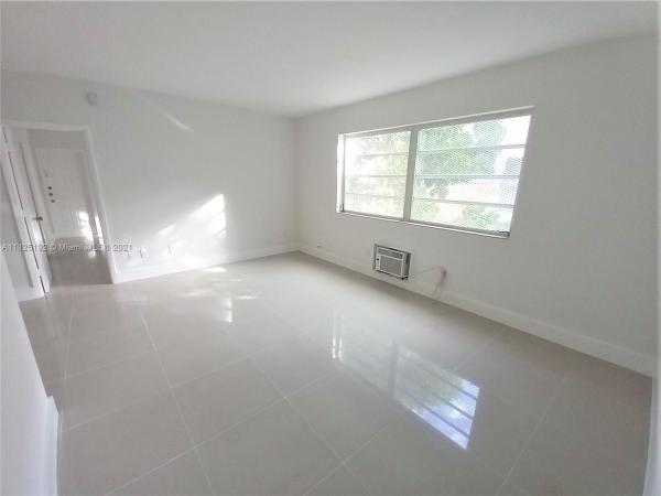 Rose, 7725 Carlyle Ave #6, Miami Beach, Florida 33141, image 1