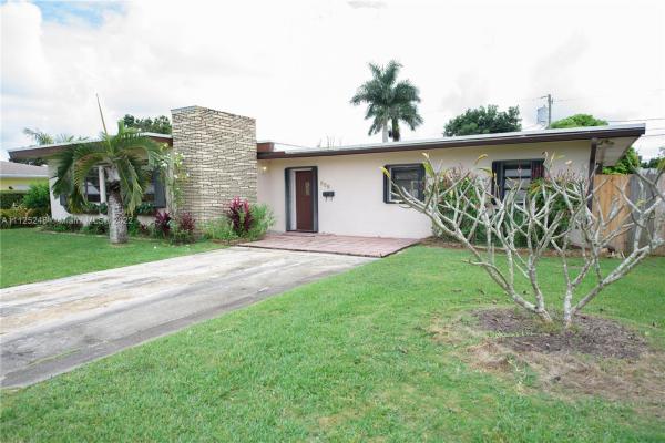 Downer Palms, 150 NW 18th St, Homestead, Florida 33030, image 1