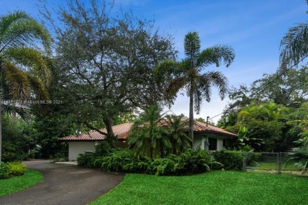 Beverly Hills, 5801 SW 69th Ave, Glenvar Heights, Florida 33143, image 2