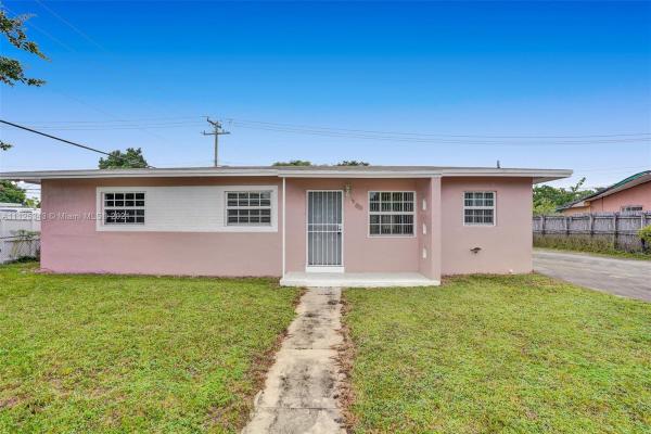 Carol City, 17510 NW 41st Ave, Miami Gardens, Florida 33055, image 2