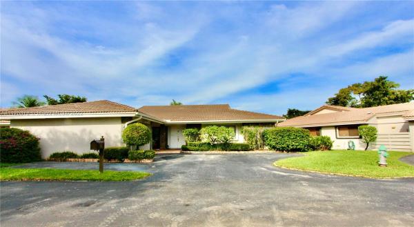 Villa Residences Of Emerald Hills, 3650 N 36th Ave #63, Hollywood, Florida 33021, image 1