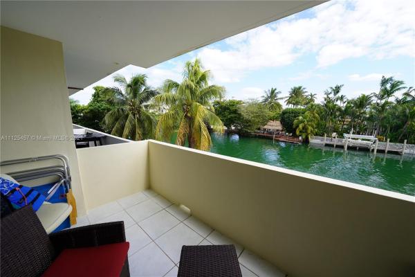 The Castille, 4011 N Meridian Ave #35, Miami Beach, Florida 33140, image 2