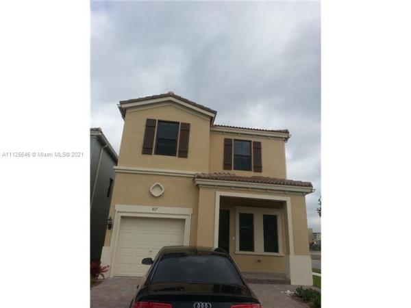 Champion Lakes, 817 NE 191st St, Ives Estates, Florida 33179, image 2