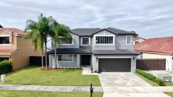 Weitzer At The Hammocks, 9920 SW 154th PL, The Hammocks, Florida 33196, image 2