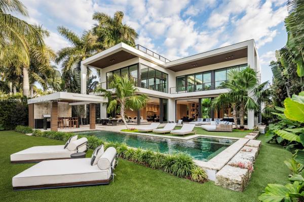 Sunset Islands, 1825 W 24th St, Miami Beach, Florida 33140, image 2