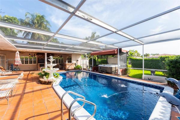 Biscayne Point, 8015 Noremac Ave, Miami Beach, Florida 33141, image 2