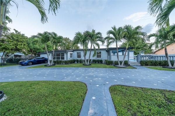 Tropical Estates, 10025 SW 56th St, Olympia Heights, Florida 33165, image 2
