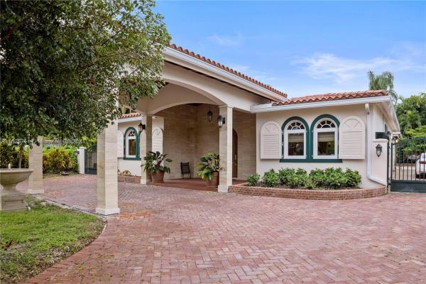 Coral Way Heights, 5815 SW 26th St, Coral Terrace, Florida 33155, image 2