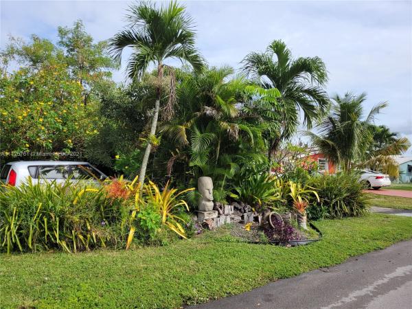Heritage Estates, Hollywood, Florida 33024, image 2